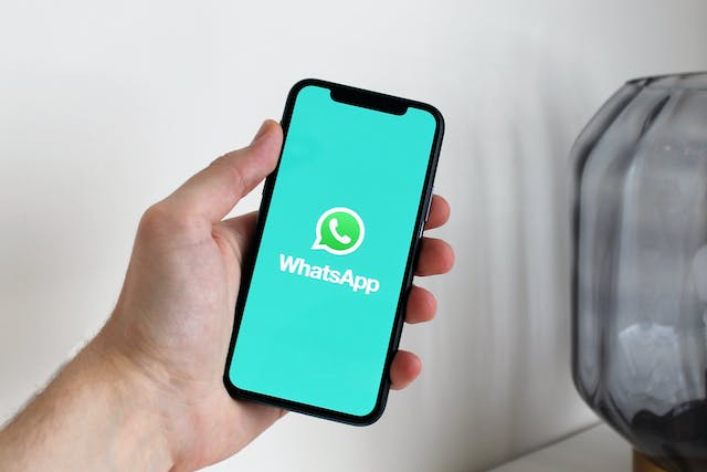 Connessione a WhatsApp da App di Terze Parti: Rischi e Precauzioni